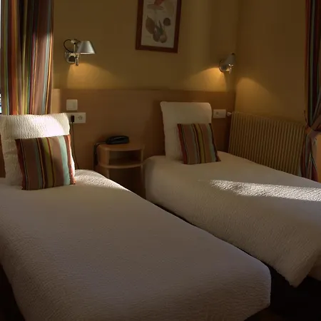 Hotel Restaurant La Clairiere 2*