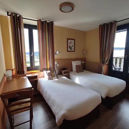 Hotel Restaurant La Clairiere 2*