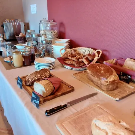 Hotel Restaurant La Clairiere 2*