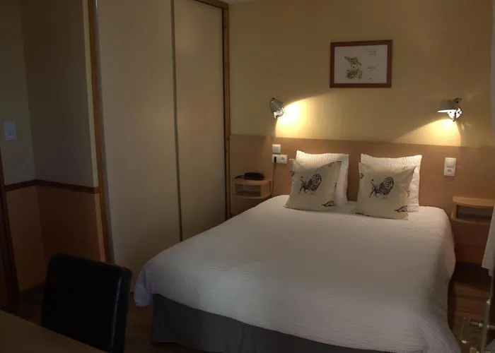 Restaurant La Clairiere Hotel Chambon-sur-Dolore