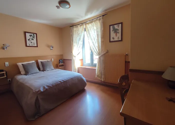 Restaurant La Clairiere Chambon-sur-Dolore